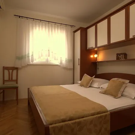 Apartament Gradiscanskih